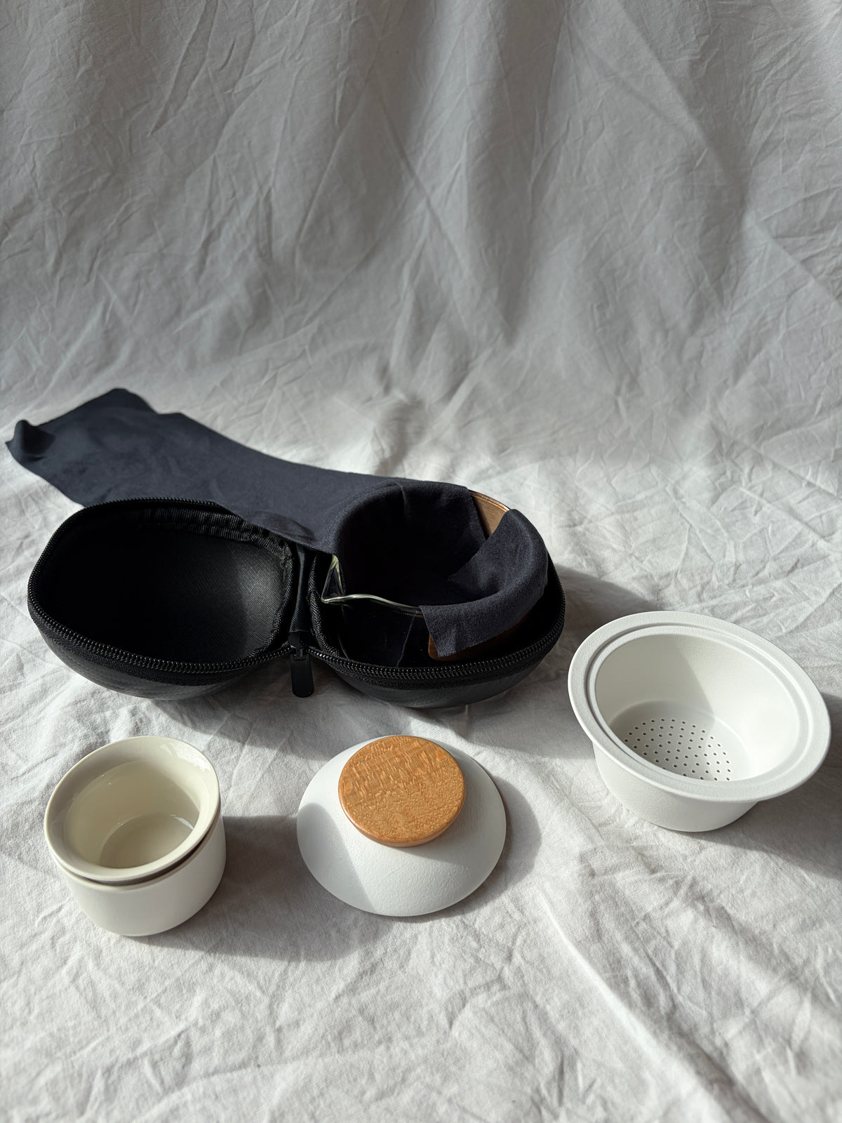 Tee-Reiseset mit Tasche